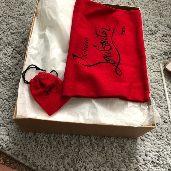 Christian Louboutin Black platform heels - Picture 5 of 8